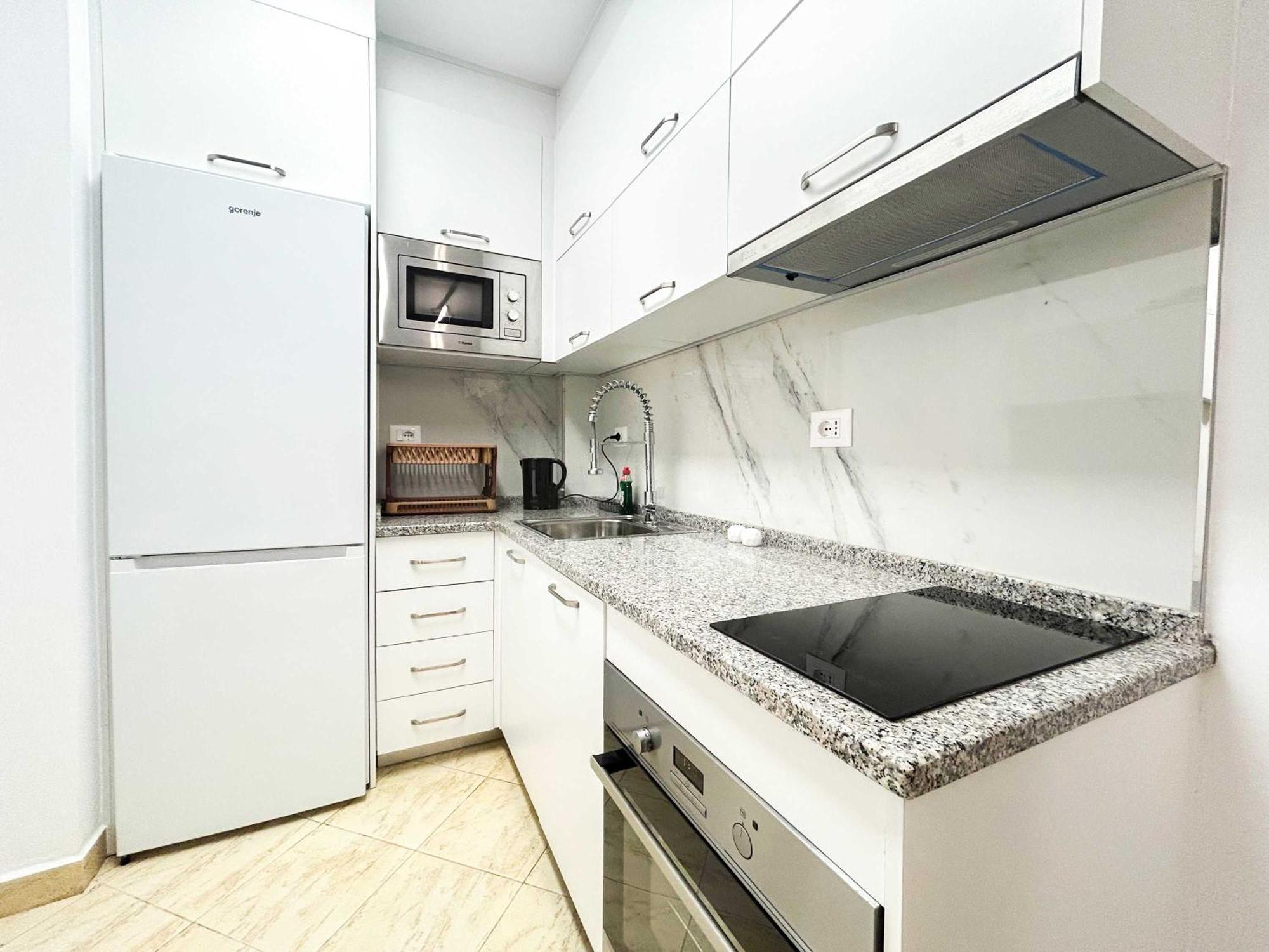 1 Bedroom 675 *