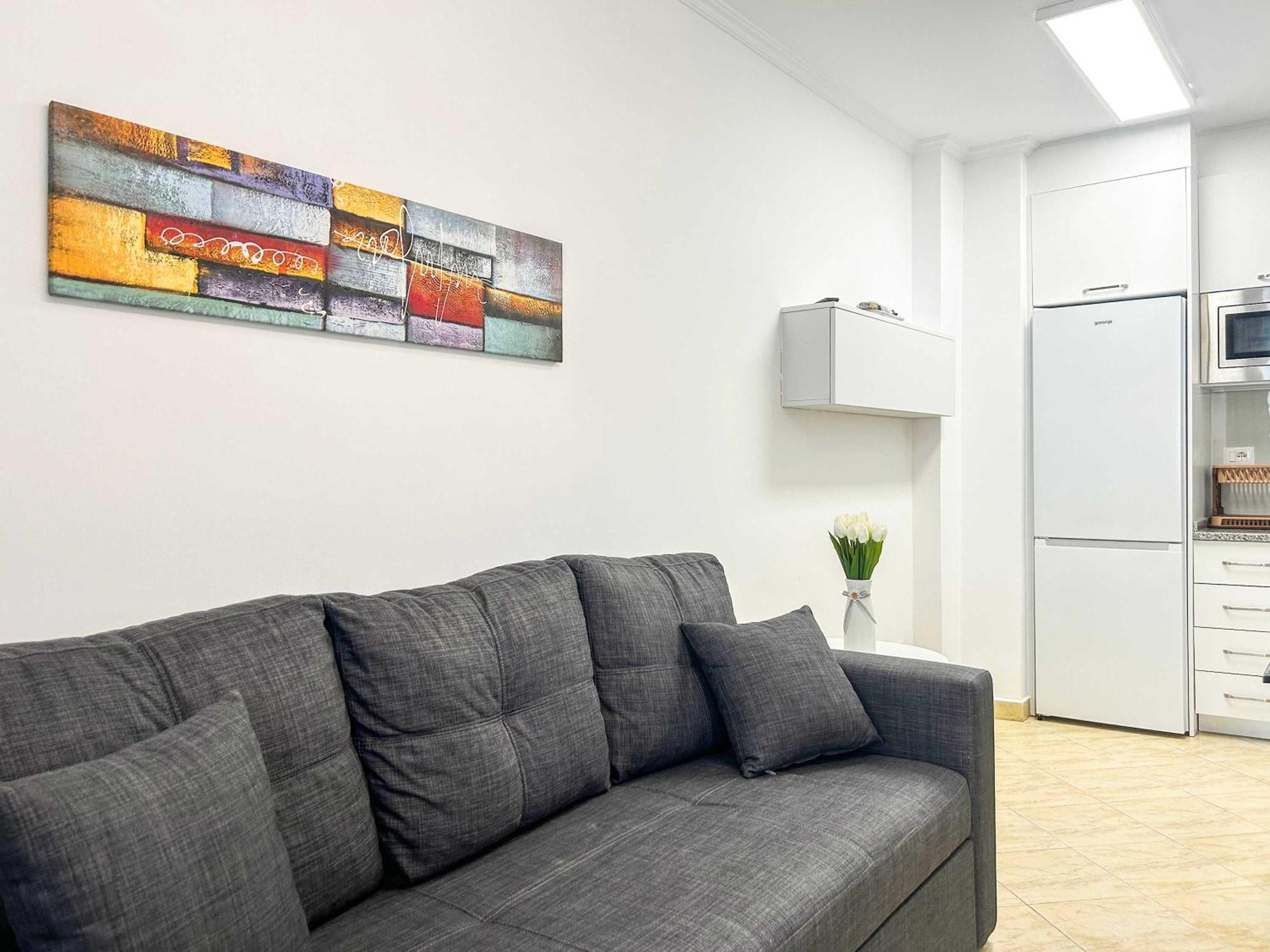 Apartment 1 Bedroom 675 *